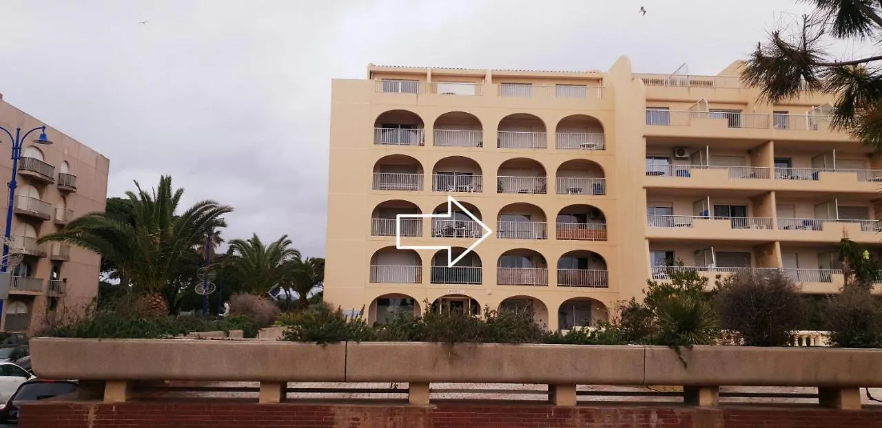 Studio 4 Personnes Avec Vue Sur Le Port Apartment Hyeres 0*,  France
